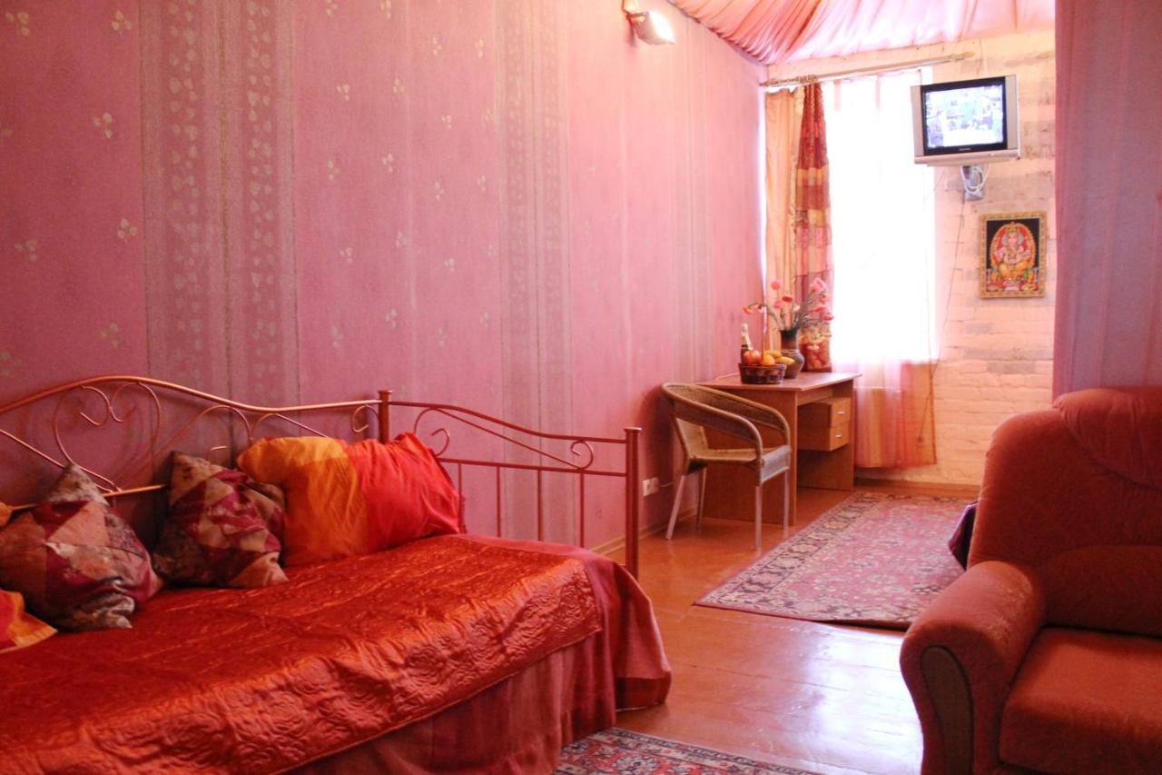Hotel Calipso Kharkiv Bagian luar foto