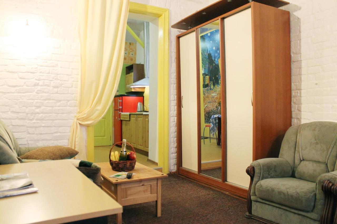 Hotel Calipso Kharkiv Bagian luar foto