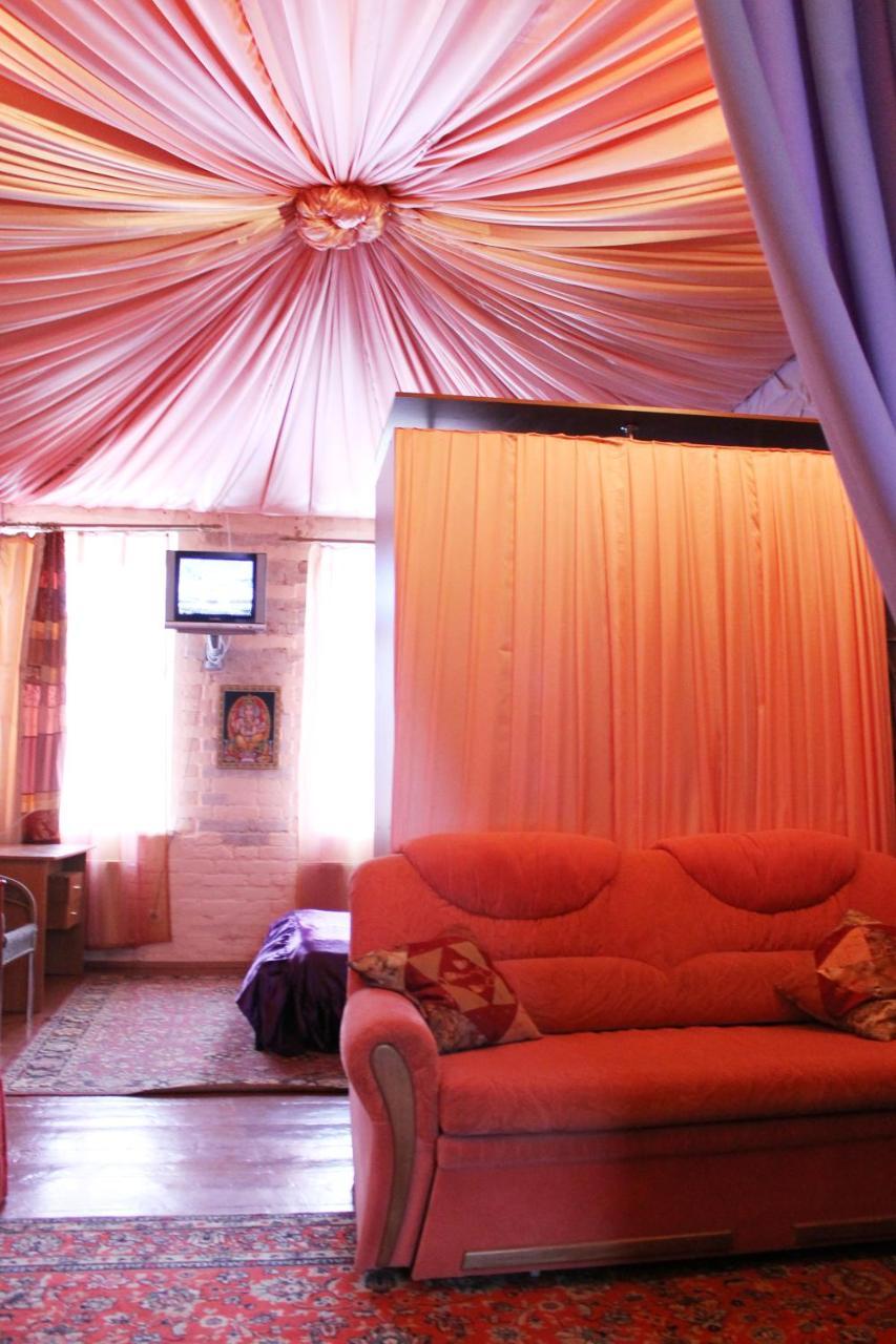 Hotel Calipso Kharkiv Bagian luar foto