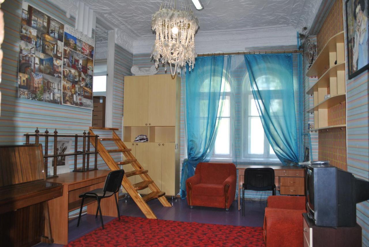 Hotel Calipso Kharkiv Bagian luar foto